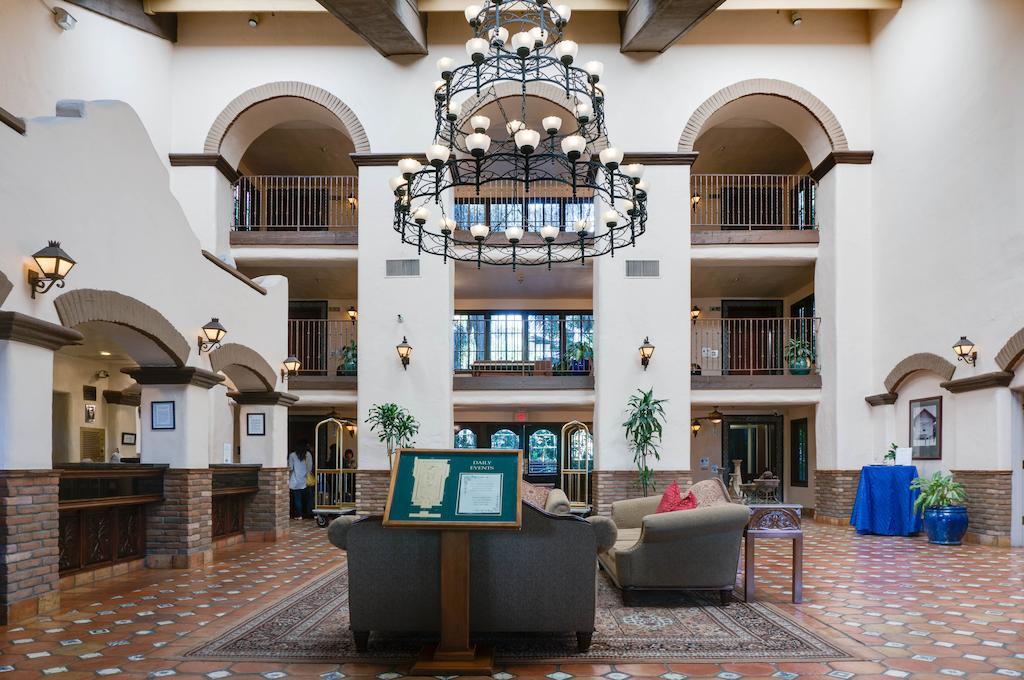 Buena Park Grand Hotel & Suites Eksteriør billede